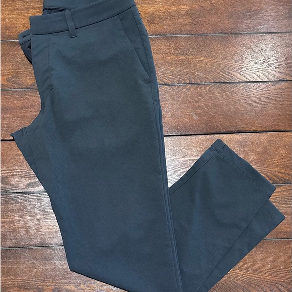 lululemon Men's New Venture Slim-Fit Pique Trouser, Black, Size 34W - Picture 1 of 4